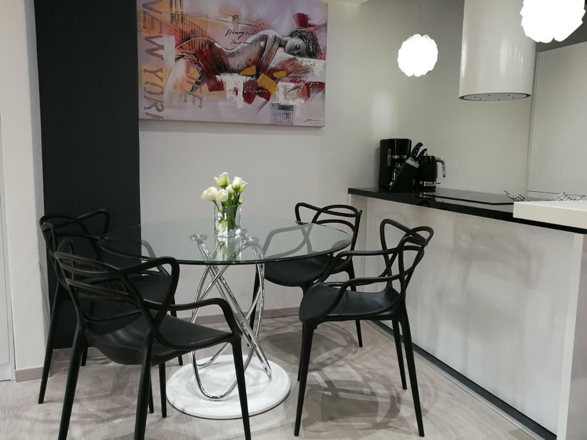 Palladium II City Center Apartments Макарська Екстер'єр фото