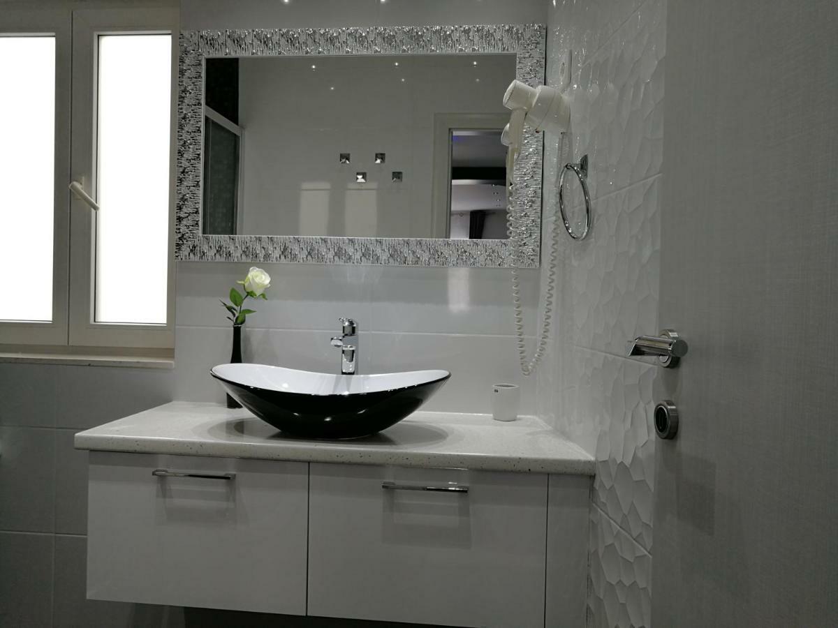 Palladium II City Center Apartments Макарська Екстер'єр фото