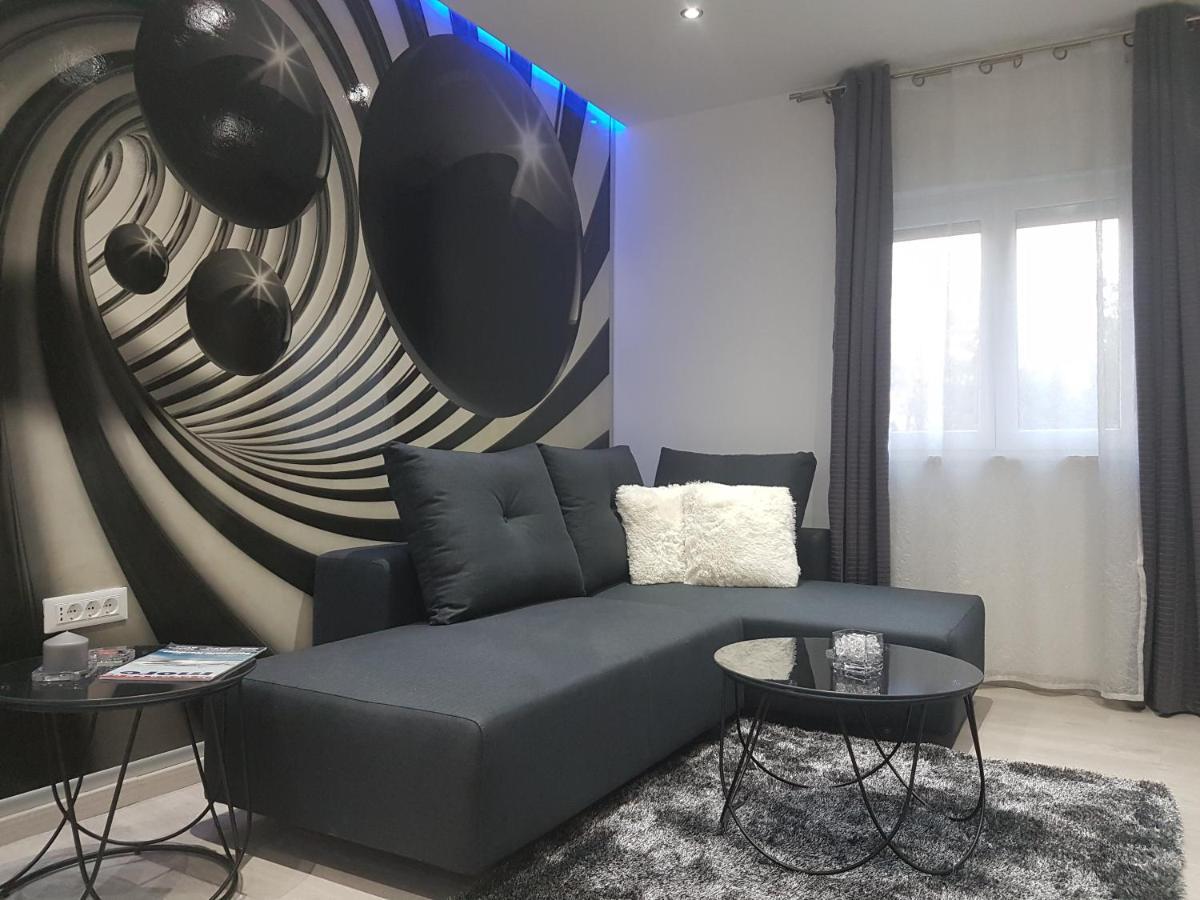 Palladium II City Center Apartments Макарська Екстер'єр фото